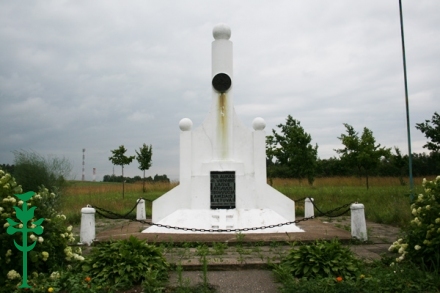Degučiai. Lietuvos nepriklausomybės paminklas