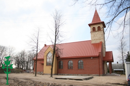 Naujoji Igliškėlių bažnyčia.
